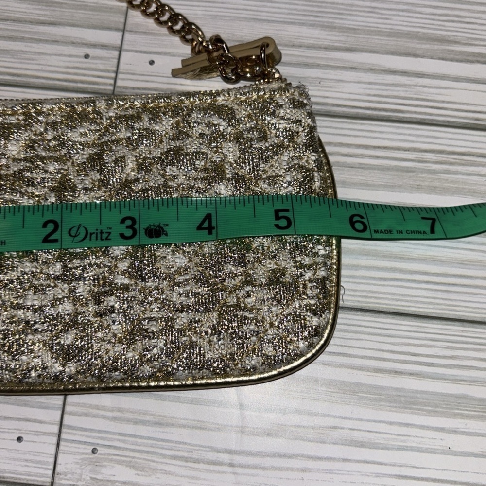 LILLY PULITZER LOUISE QUILTED KEY ID CARD CASE IN GOLD METALLIC - Picture 7 of 9